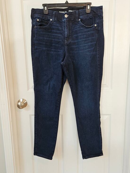 torrid Denim - Torrid Bombshell Skinny Jeans 14R Dark Wash Limitless Stretch Plus Size NWOT